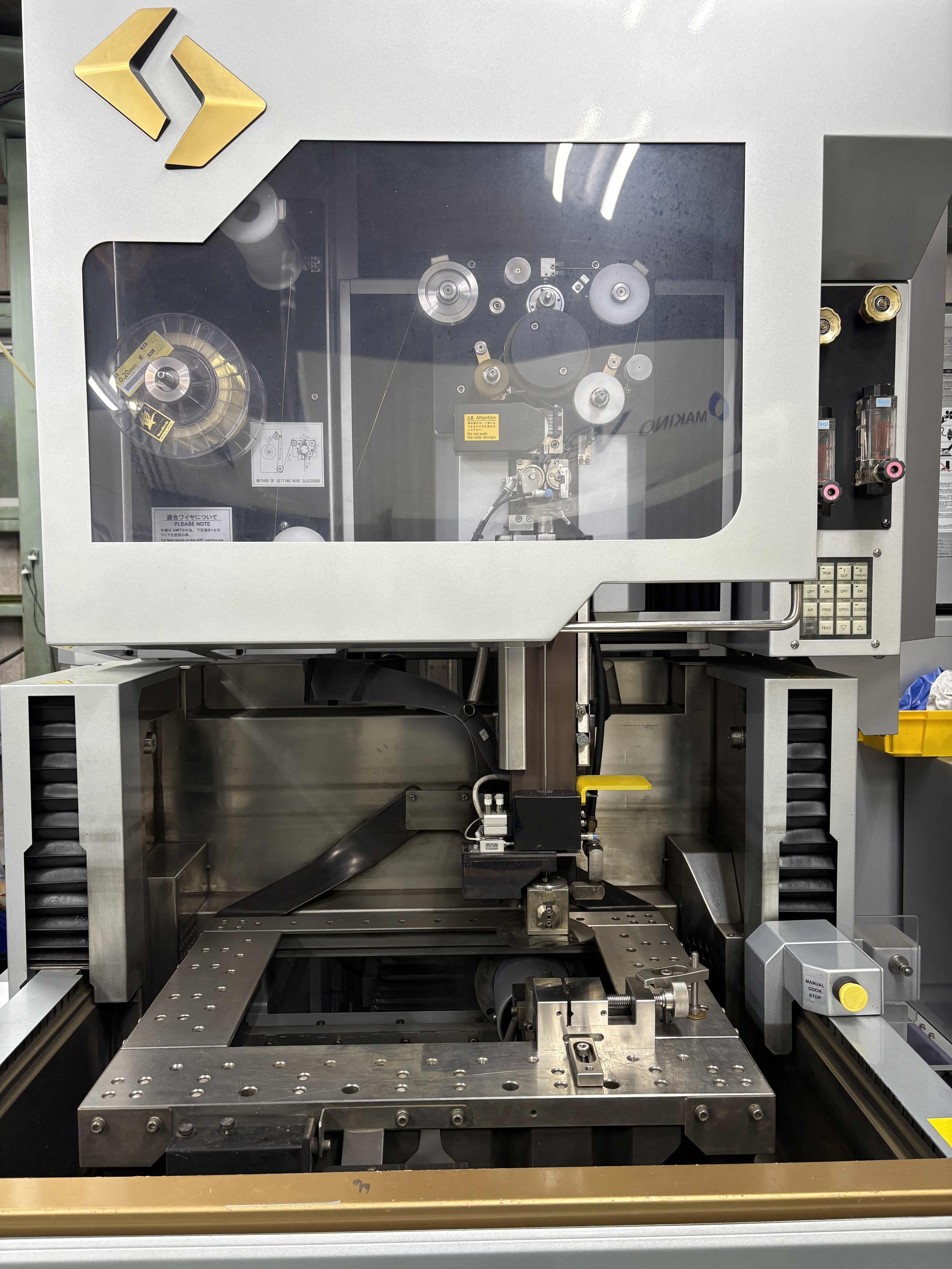 ワイヤーカット